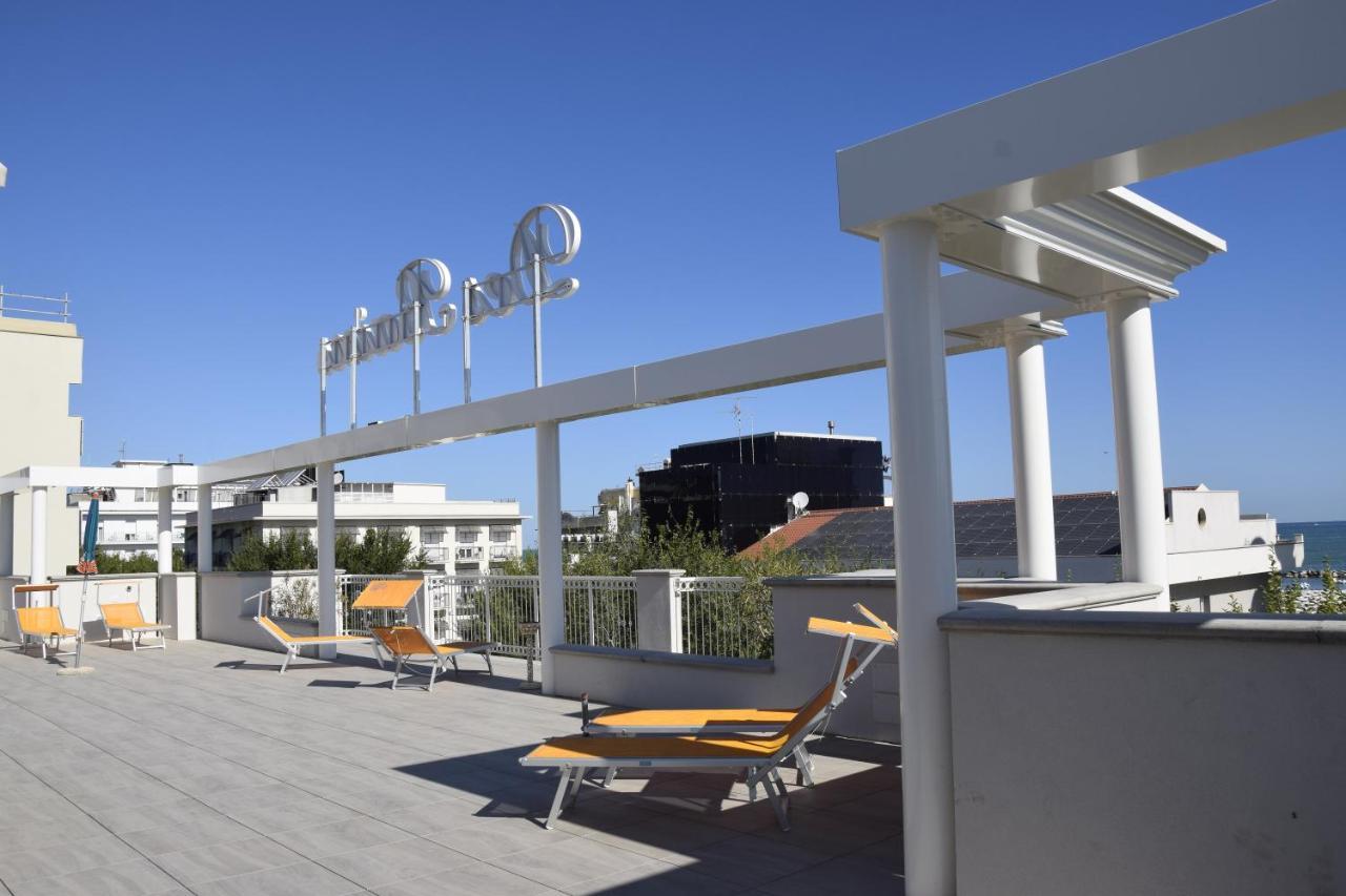 Hotel Des Bains Cattolica Exterior foto