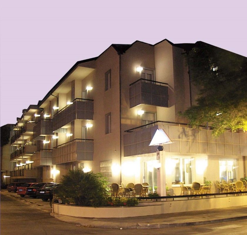 Hotel Des Bains Cattolica Exterior foto